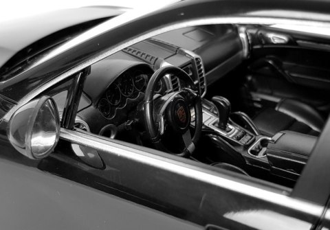 Auto R/C Porsche Cayenne Turbo Rastar 1:14 Czarne na Pilota Auto R/C Porsche Cayenne Turbo Rastar 1:14 Czarne na Pilota