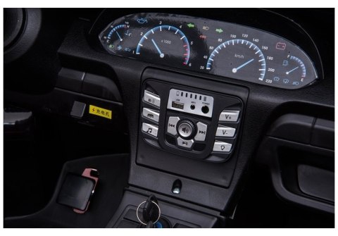 Auto na akumulator YSA021A Czerwony Lakierowany Auto na akumulator YSA021A Czerwony Lakierowany