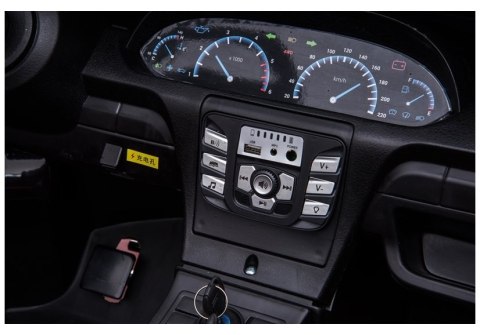 Auto na akumulator YSA021A Żółty Lakierowany Auto na akumulator YSA021A Żółty Lakierowany