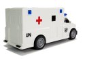 Auto Ambulans z napędem Karetka Pogotowia 1:20 z dźwiękiem Auto Ambulans z napędem Karetka Pogotowia 1:20 z dźwiękiem