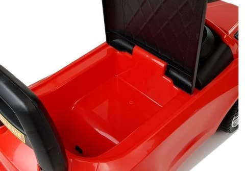 Samochód-jeździk "SuperCar" Nr6 z sygnałem dźwiękowym 84590 Czerwony Samochód-jeździk "SuperCar" Nr6 z sygnałem dźwiękowym 84590 Czerwony